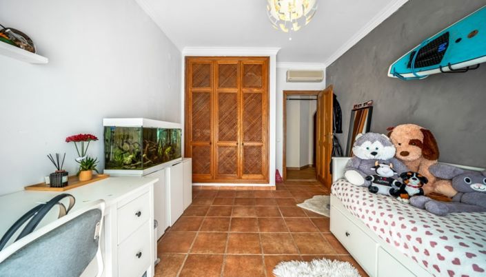 Image No.13-4 Bed Apartment for sale