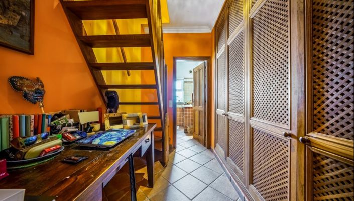 Image No.18-4 Bed Apartment for sale