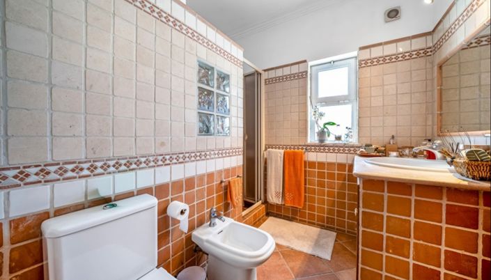 Image No.21-4 Bed Apartment for sale