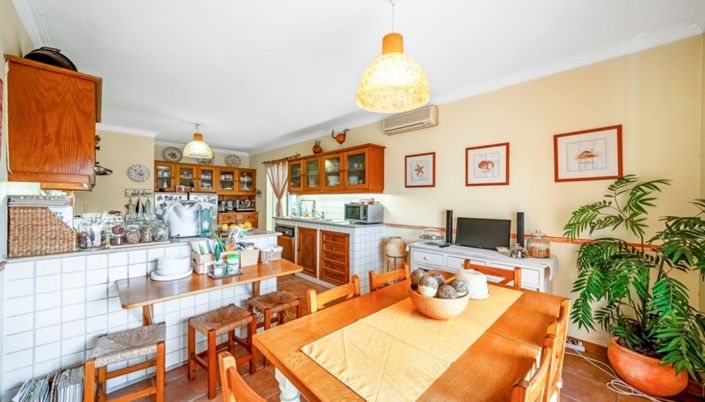 Image No.8-4 Bed Apartment for sale