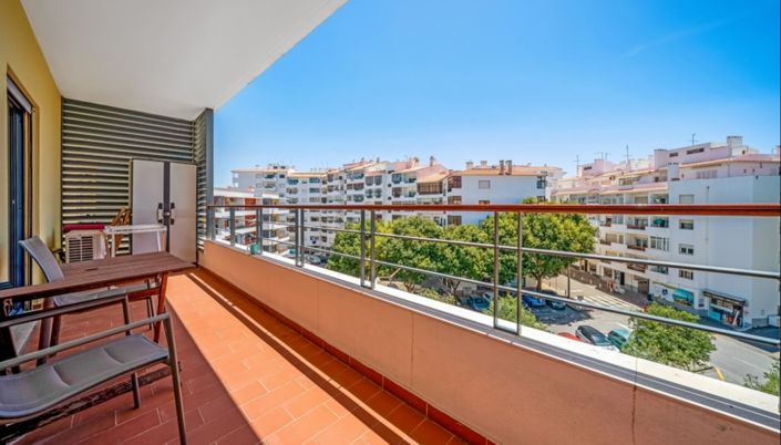 Image No.20-2 Bed Apartment for sale