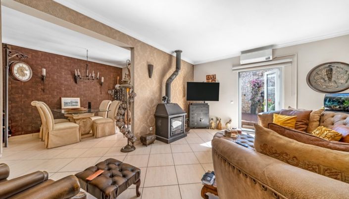 Image No.14-2 Bed Villa for sale