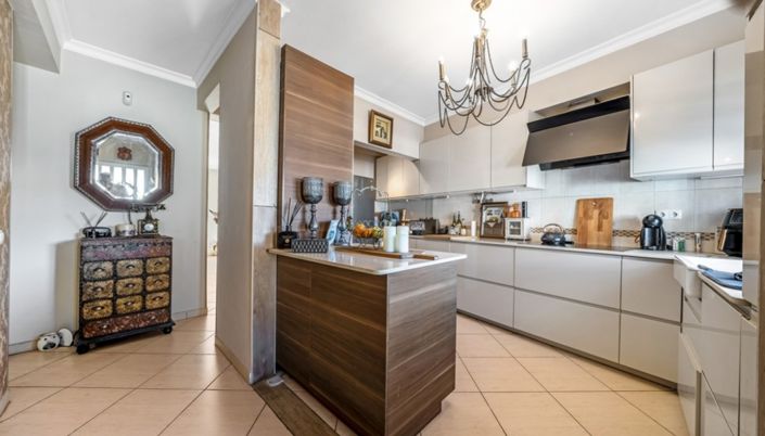 Image No.16-2 Bed Villa for sale