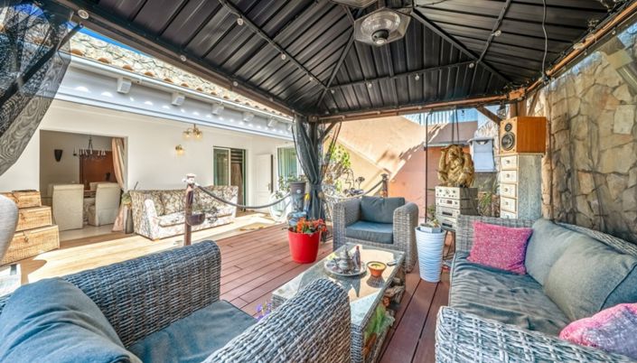 Image No.22-2 Bed Villa for sale