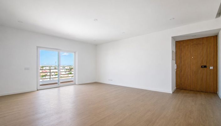 Image No.15-3 Bed Apartment for sale
