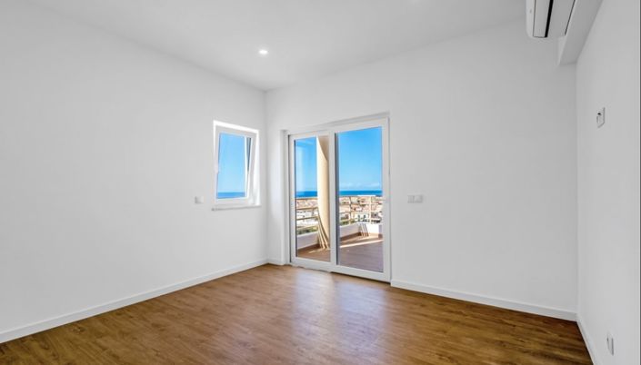 Image No.7-3 Bed Apartment for sale