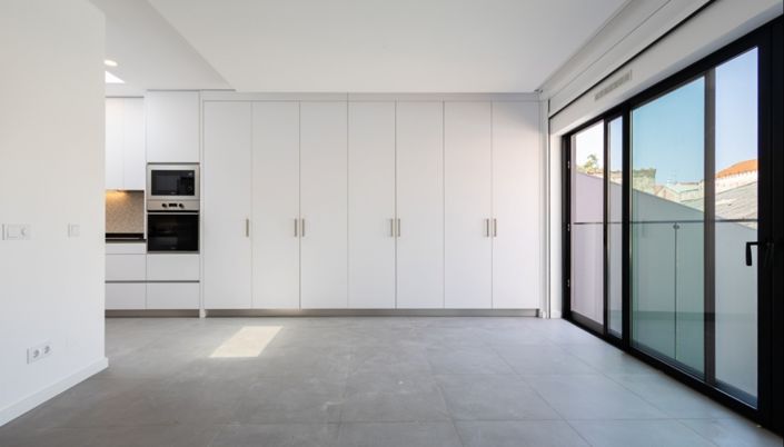 Image No.15-5 Bed Apartment for sale