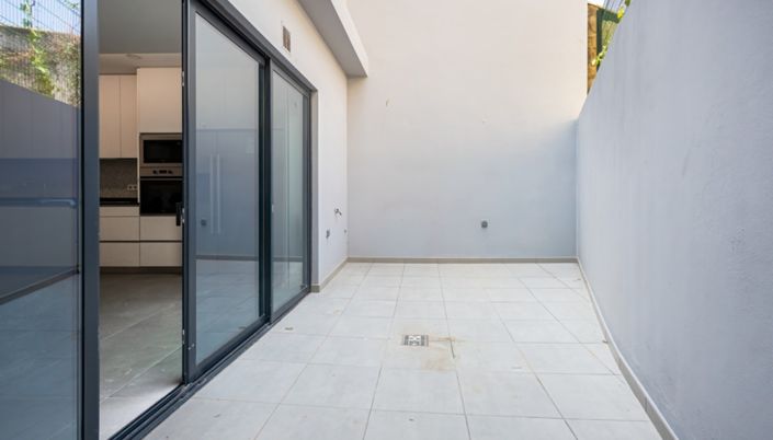 Image No.5-5 Bed Apartment for sale