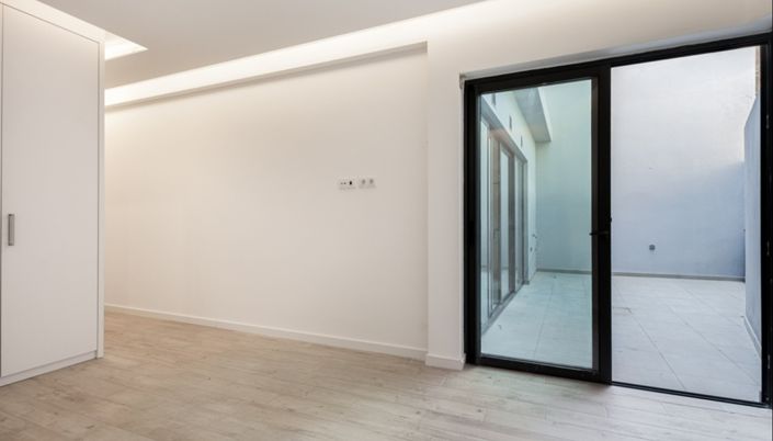 Image No.12-2 Bed Apartment for sale