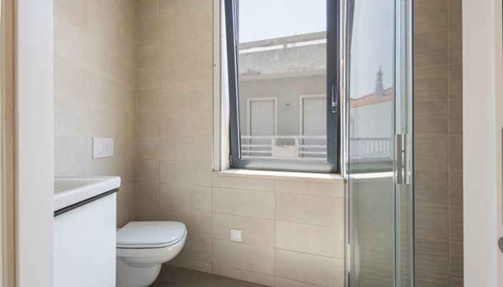 Image No.15-3 Bed Apartment for sale