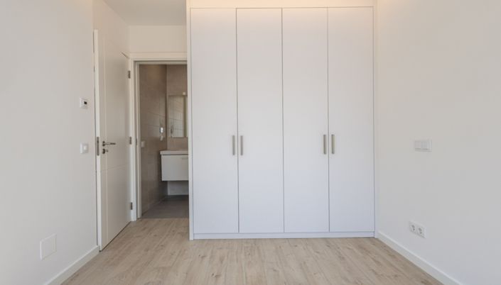 Image No.17-3 Bed Apartment for sale