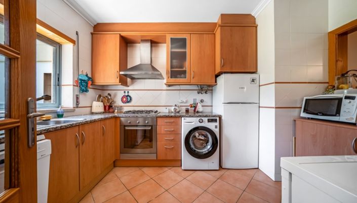 Image No.19-2 Bed Apartment for sale