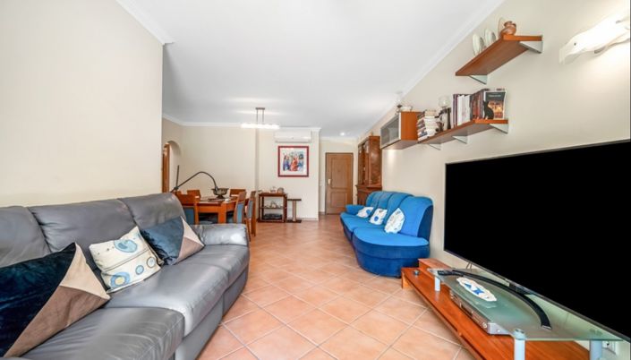 Image No.20-2 Bed Apartment for sale
