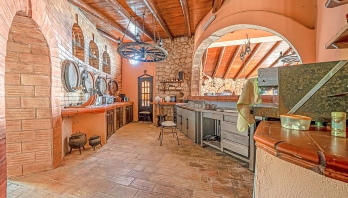 Image No.19-Villa for sale