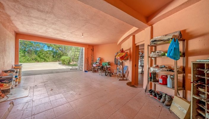 Image No.27-Villa for sale