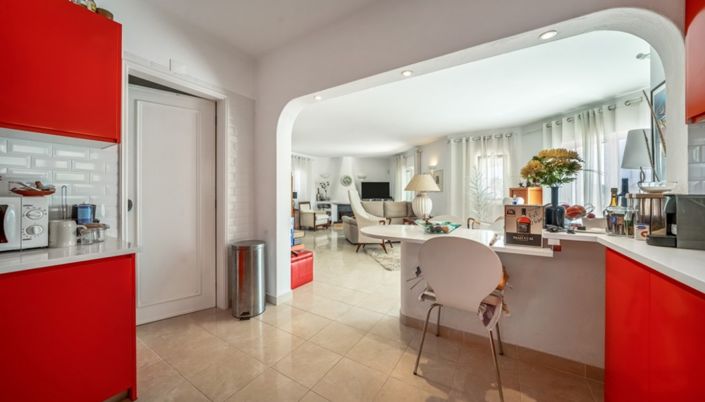Image No.18-3 Bed Villa for sale