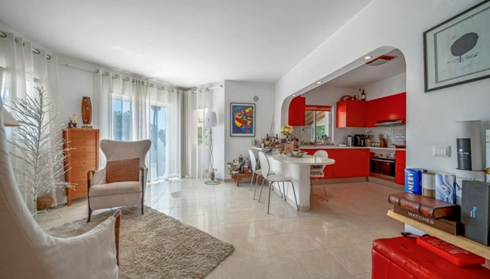 Image No.19-3 Bed Villa for sale