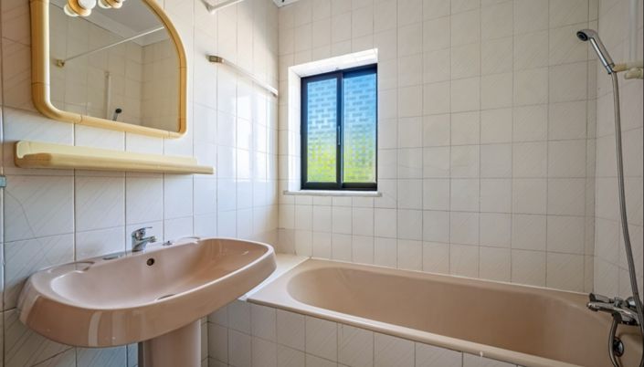 Image No.12-3 Bed Villa for sale