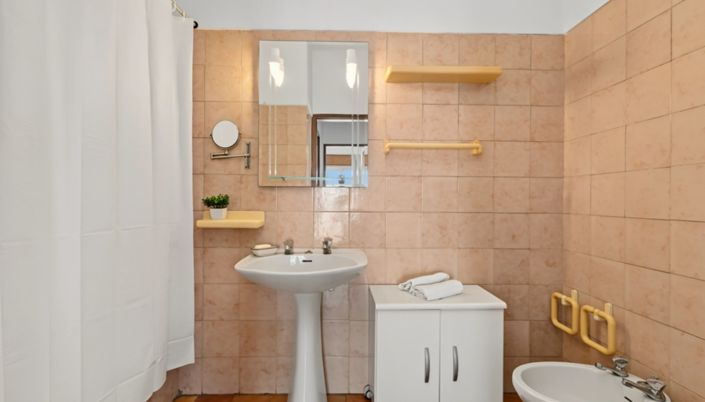 Image No.19-2 Bed Apartment for sale