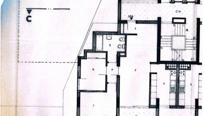 Image No.30-2 Bed Apartment for sale
