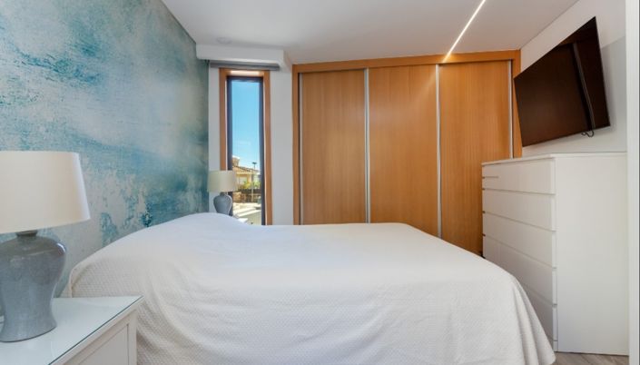 Image No.18-3 Bed Apartment for sale