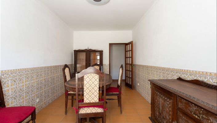 Image No.11-5 Bed Apartment for sale
