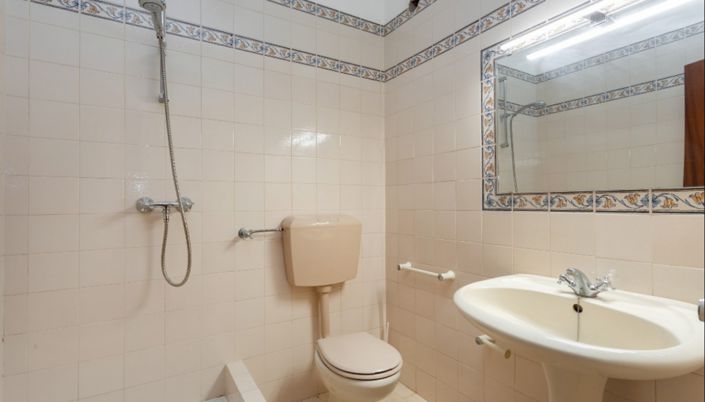 Image No.15-5 Bed Apartment for sale