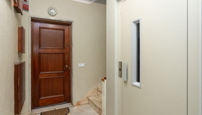 Image No.26-5 Bed Apartment for sale