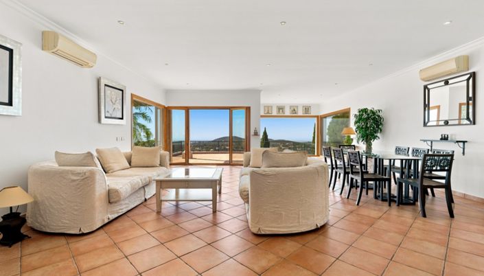 Image No.15-4 Bed Villa for sale