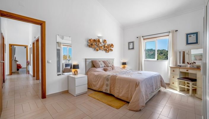 Image No.13-4 Bed Villa for sale