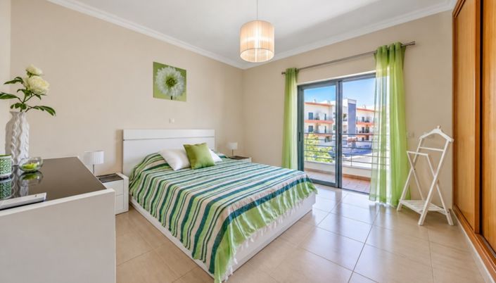 Image No.16-2 Bed Apartment for sale