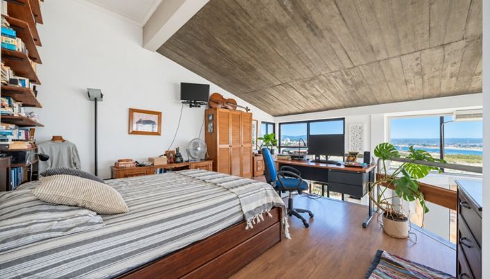 Image No.12-2 Bed Apartment for sale