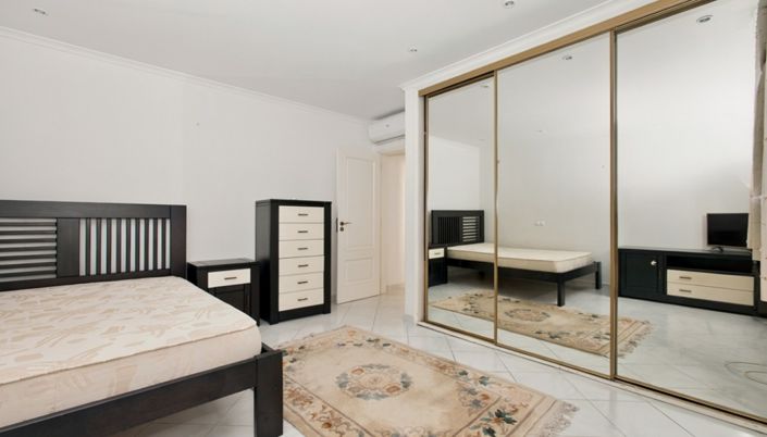 Image No.11-3 Bed Apartment for sale