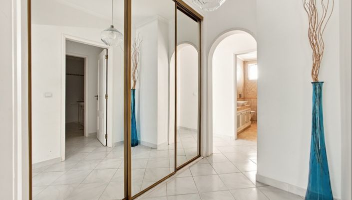 Image No.15-3 Bed Apartment for sale