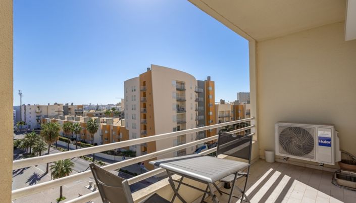 Image No.25-3 Bed Apartment for sale