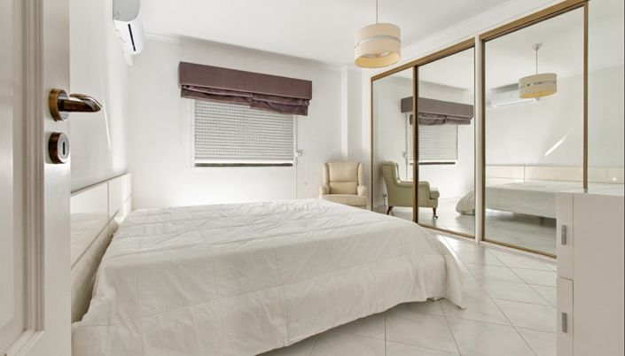 Image No.8-3 Bed Apartment for sale