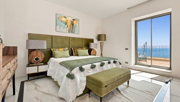 Image No.20-7 Bed Villa for sale