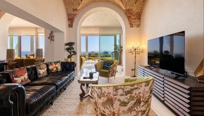 Image No.7-7 Bed Villa for sale
