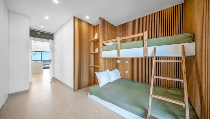 Image No.16-3 Bed Apartment for sale