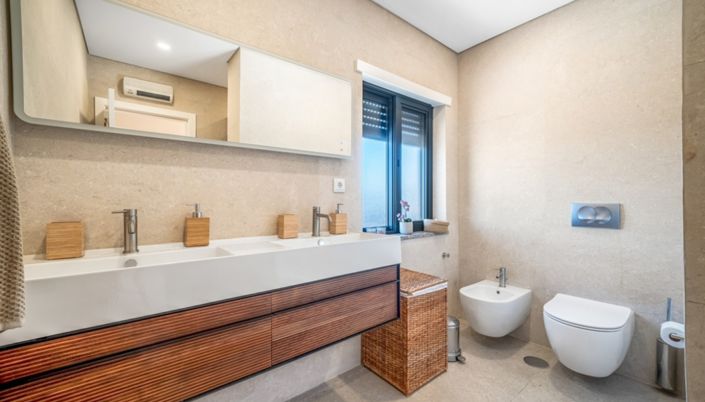 Image No.19-3 Bed Apartment for sale
