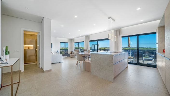 Image No.3-3 Bed Apartment for sale