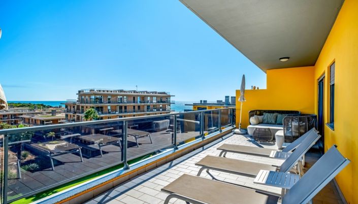 Image No.21-3 Bed Apartment for sale