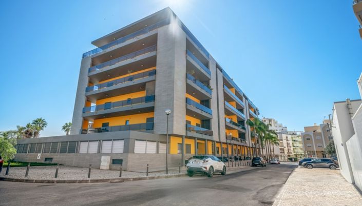 Image No.27-3 Bed Apartment for sale
