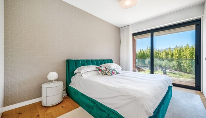 Image No.15-3 Bed Apartment for sale