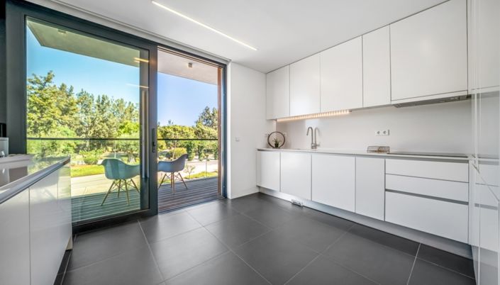 Image No.7-3 Bed Apartment for sale