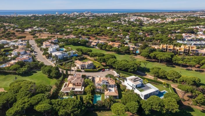 Image No.37-4 Bed Villa for sale