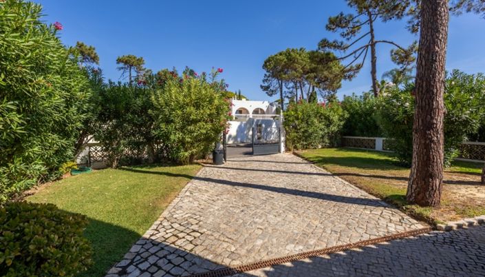 Image No.29-3 Bed Villa for sale