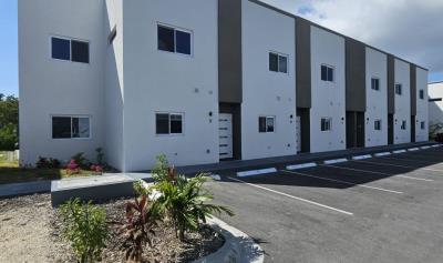 yarl-townhome-cayman-islands-real-estate-front
