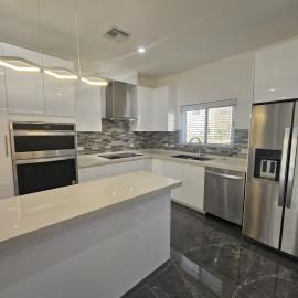 yarl-townhome-cayman-islands-real-estate-kitchen