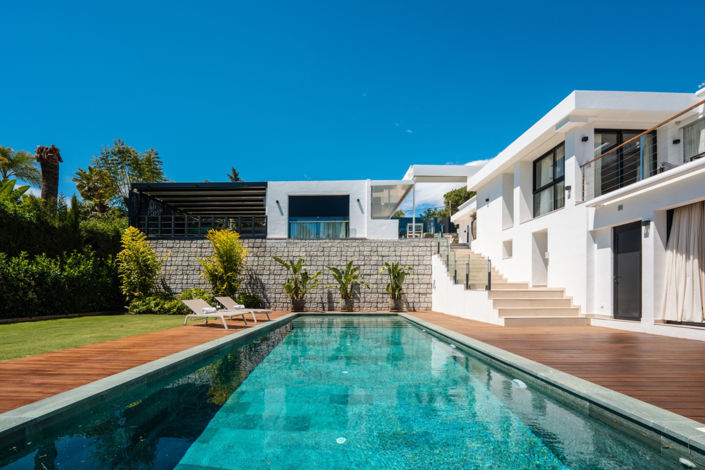 Image No.1-5 Bed Villa for sale